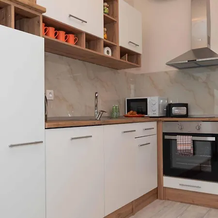 905 Burgas