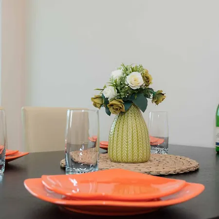 905 Apartment *